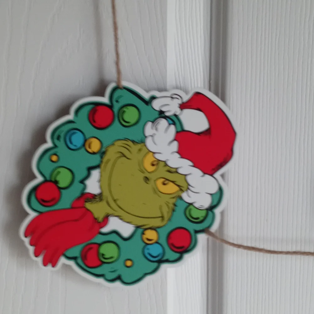 Grinch wood garland